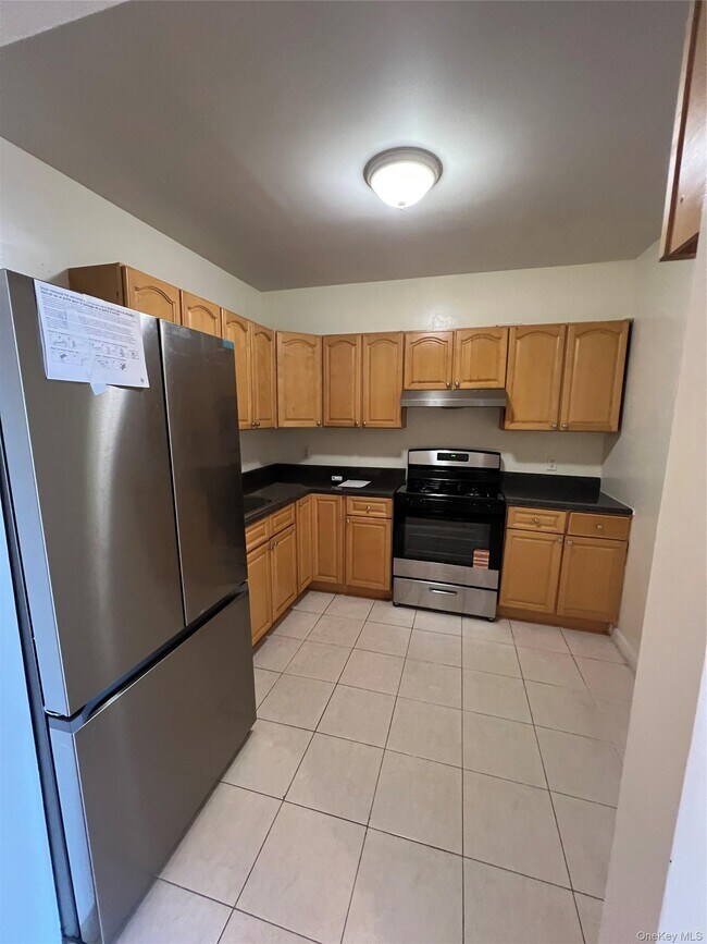 Building Photo - 196-15 Hillside Ave.