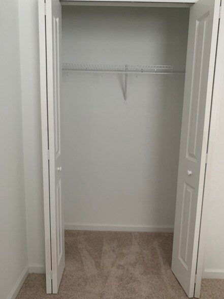 Building Photo - 513 High Tide Ln