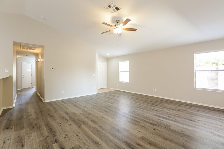Building Photo - 501 S 125th Ave