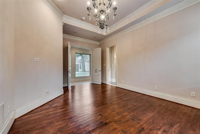 Building Photo - 5150 Spanish Oaks Dr