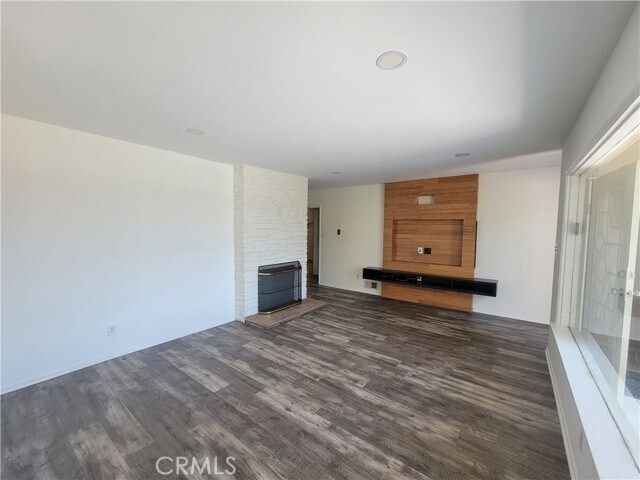 Building Photo - 2511 Florentina Ave