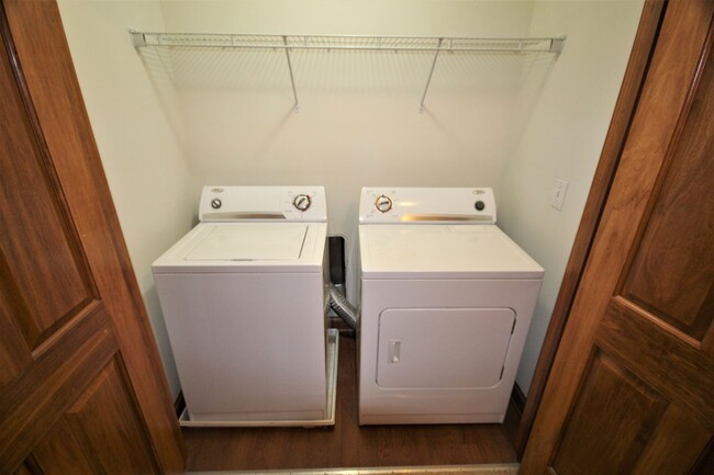 Building Photo - 2 Bedroom - Dublin