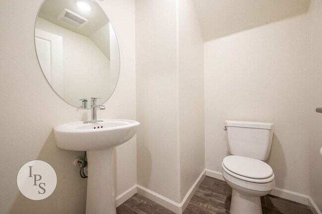 Building Photo - Newly Built Clovis 2-Story Home, 3BR + Den...
