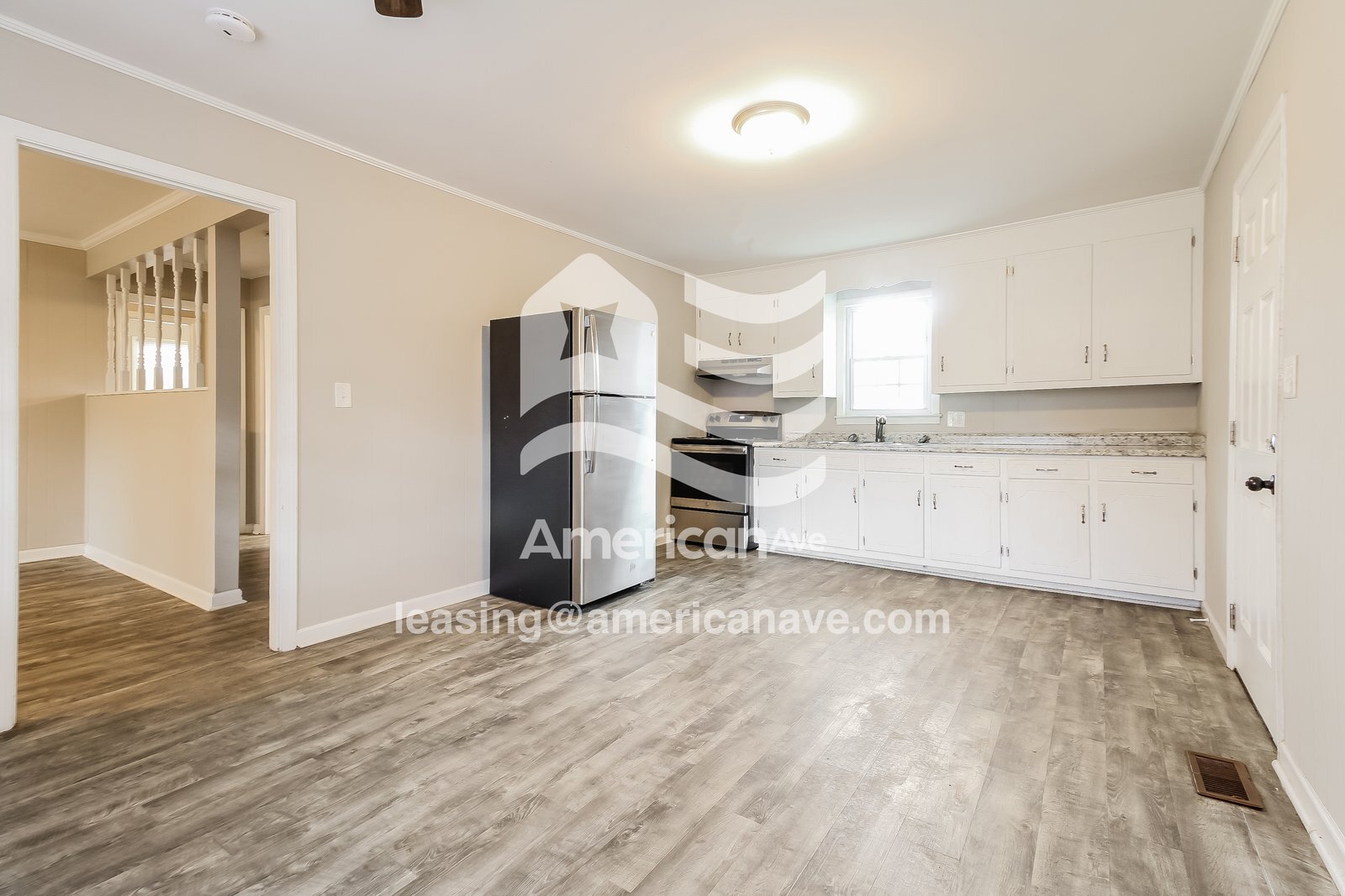 Building Photo - 706 Woodmont Cir