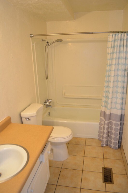 Building Photo - 205 E 4600 S