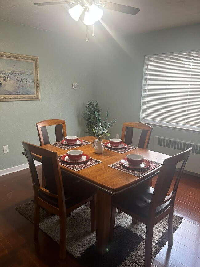 Building Photo - 509 Ogden Ave