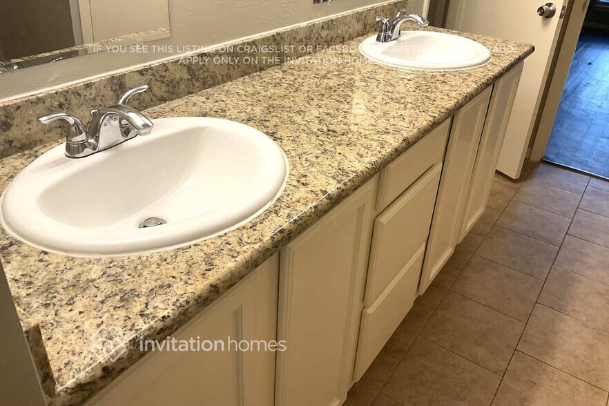 Building Photo - 24202 Spring Mill Ln