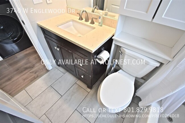 Building Photo - 3740 Englewood Dr