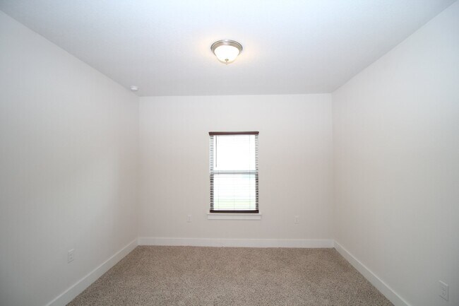 Building Photo - 4 bedroom 2 bathroom home in the newer Arbor Place subdivision in Pace ~ Pet Friendly ~ Ready Sep...