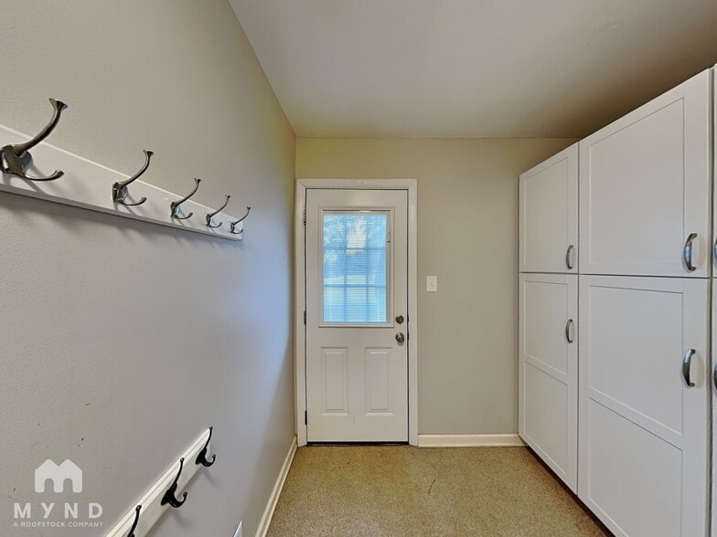 Building Photo - 4221 Evansdale Rd