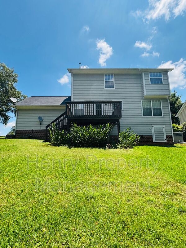 Building Photo - 114 Riva Trace Dr