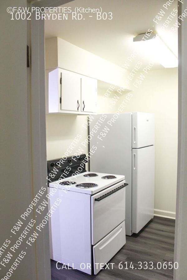 Building Photo - 1002 Bryden Rd