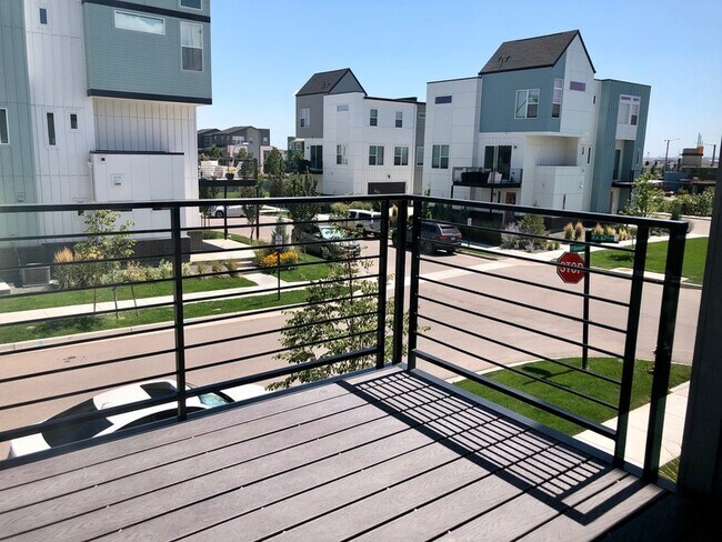 Building Photo - 6757 Quivas Way
