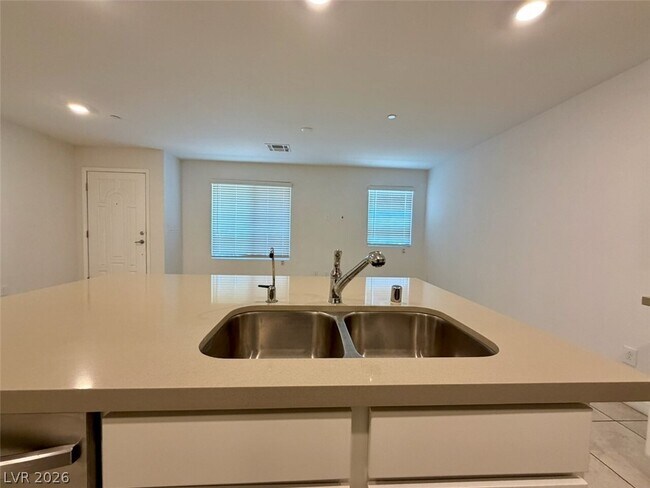 Building Photo - 691 Pickled Pepper Pl