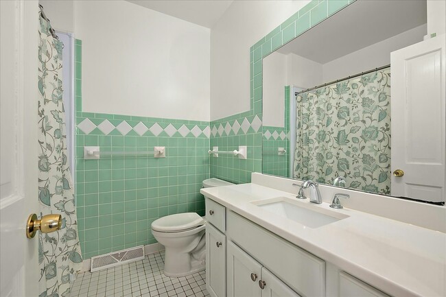 Building Photo - 10505 Keyser Point Rd