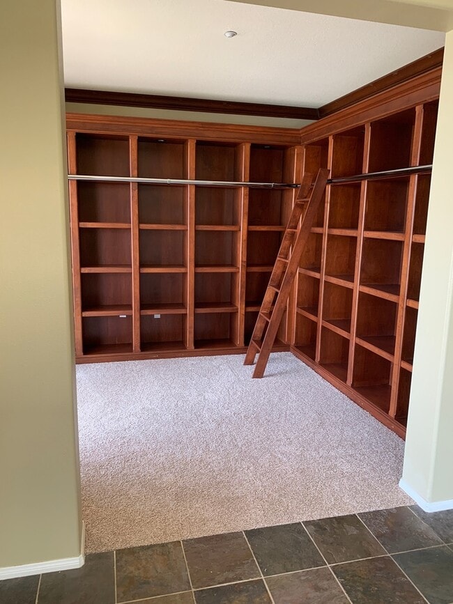 Building Photo - Major Ocean & Lagoon Views from this Beaut...