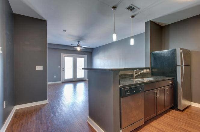 Building Photo - 2197 Nolensville Pike