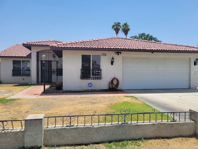 Primary Photo - 4 bedroom in Cathedral City