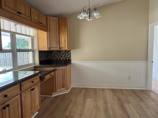 Building Photo - 5020 SW 120th Ave