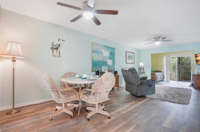 Building Photo - 3622 Lake Bayshore Dr
