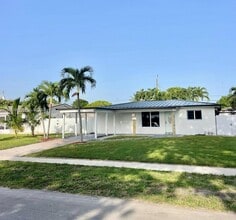 Building Photo - 600 N 70th Terrace