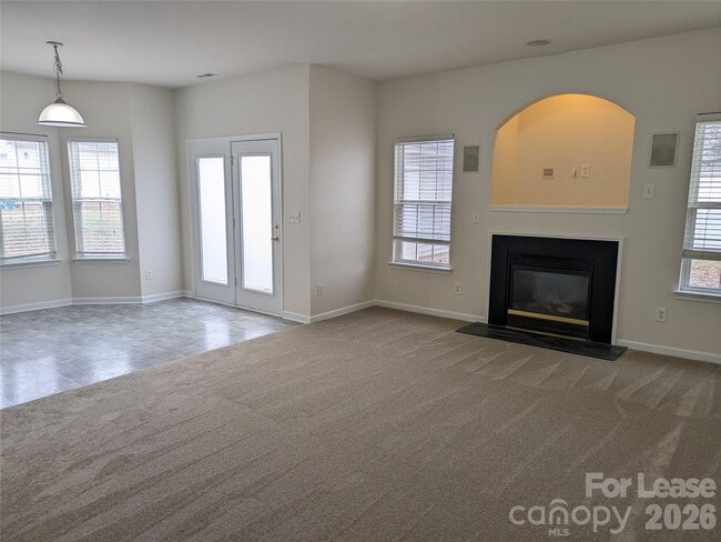 Building Photo - 11108 Aprilia Ln