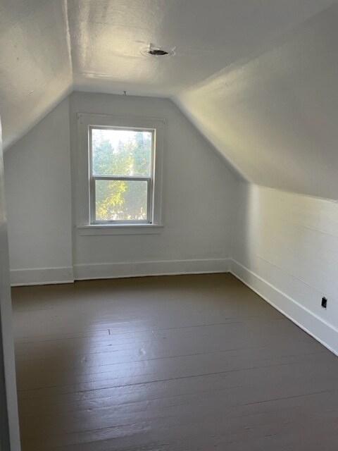 East looking upstairs bedroom - 1101 Newell St