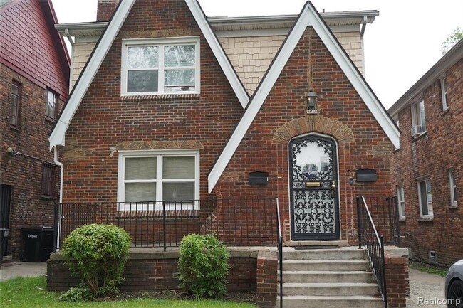 Building Photo - 7010 Thatcher St