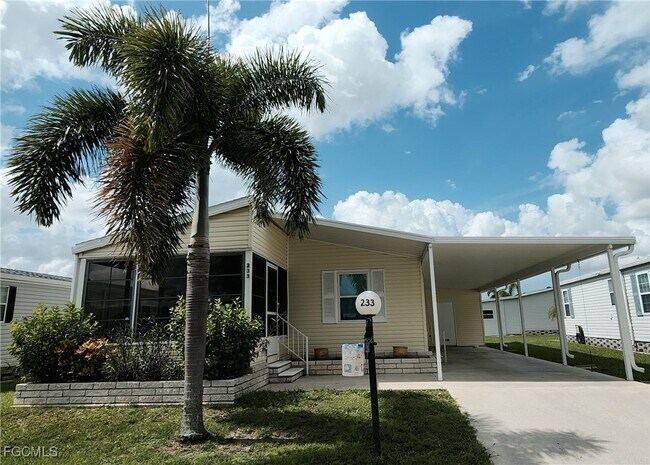 Primary Photo - 233 Rainbow Dr