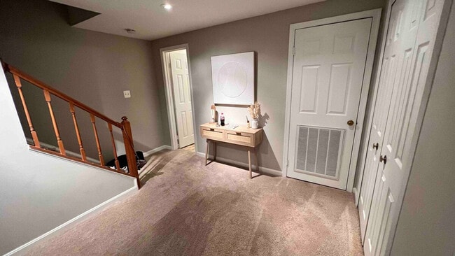 Building Photo - 6346 Chimney Wood Ct