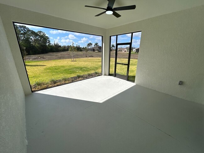 Building Photo - Luxury Duplex for Immediate Rent in Burnt Store Meadows, Punta Gorda