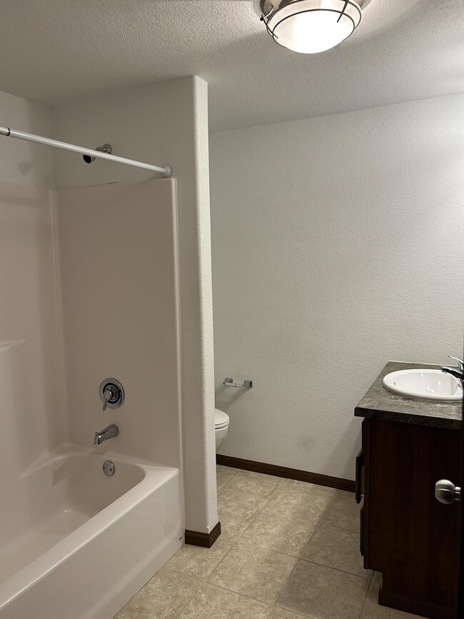 Building Photo - 3314 8th St W