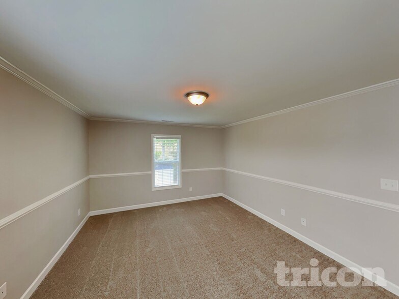 Building Photo - 449 College Blvd