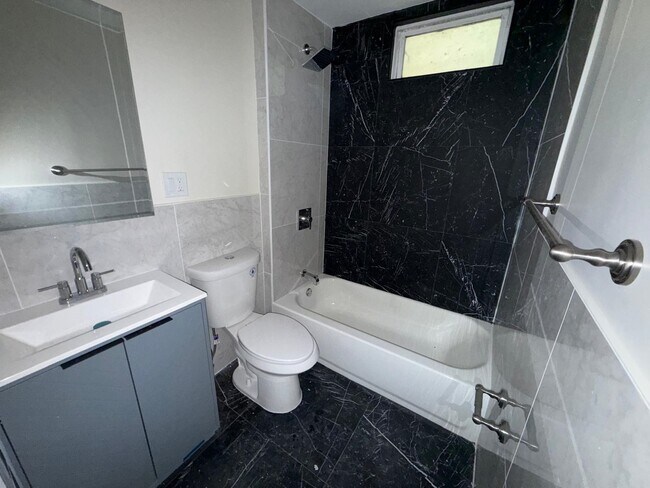 Building Photo - 221 Wilkinson Ave