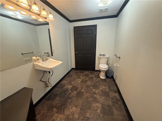 Building Photo - 4861 Hopewell Church Rd