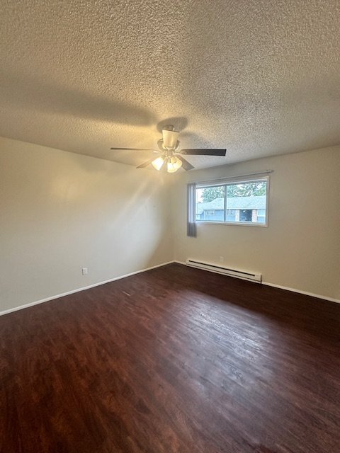 Building Photo - 2 - Bedroom Apartment, Upstairs, Near Transportation