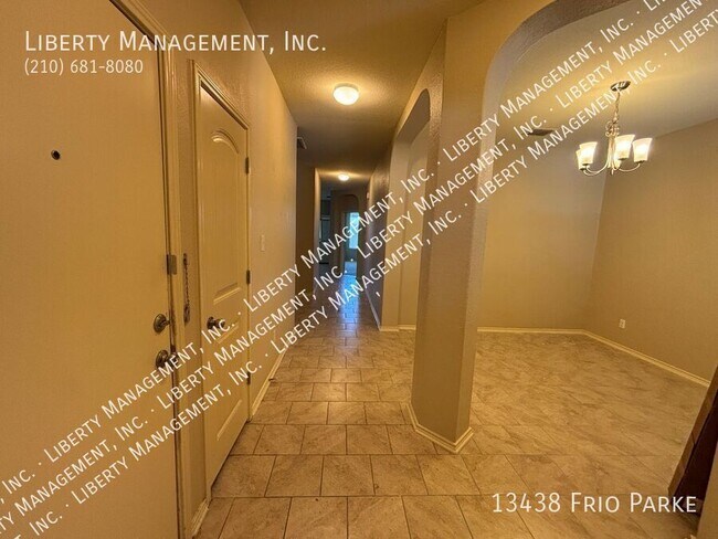 Building Photo - 13438 Frio Parke