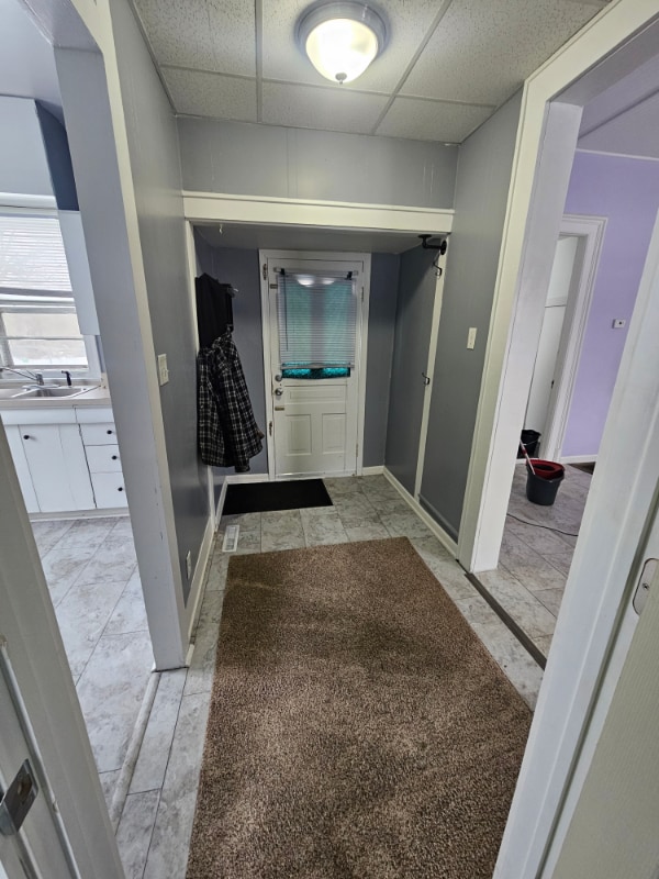 Building Photo - 842 Capital Ave NE