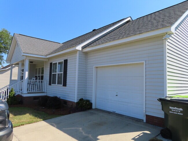 Building Photo - 231 Autumnview Ct