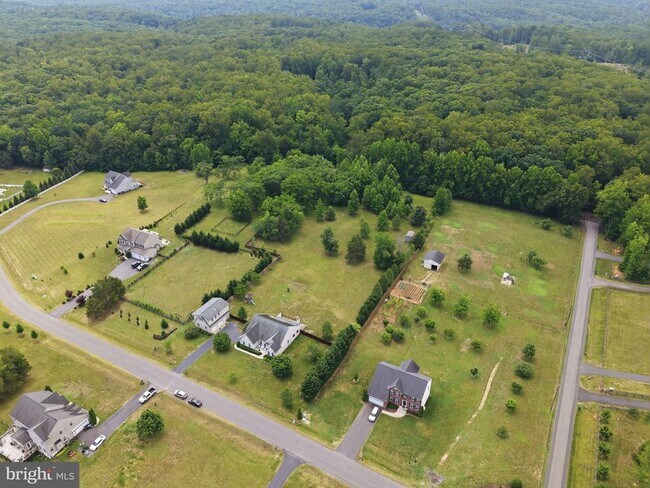 Building Photo - 320 Timber Mill Ln