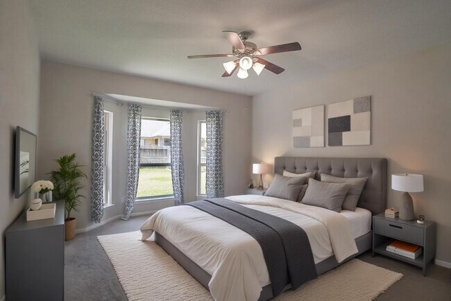 Building Photo - 7818 Lake Commons Dr