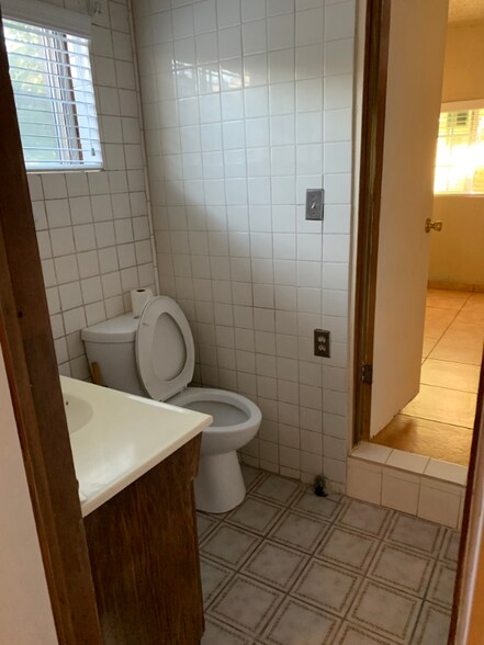 Building Photo - 15750 Fellowship St