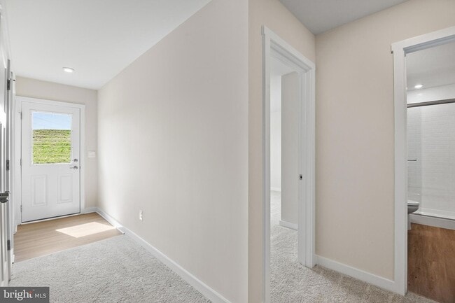 Building Photo - 21 Lyriq Ct