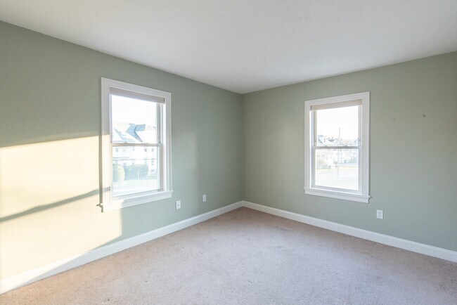 Building Photo - 19 E Hoyle St