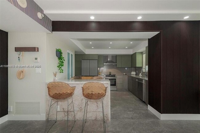 Building Photo - 3900 Galt Ocean Dr