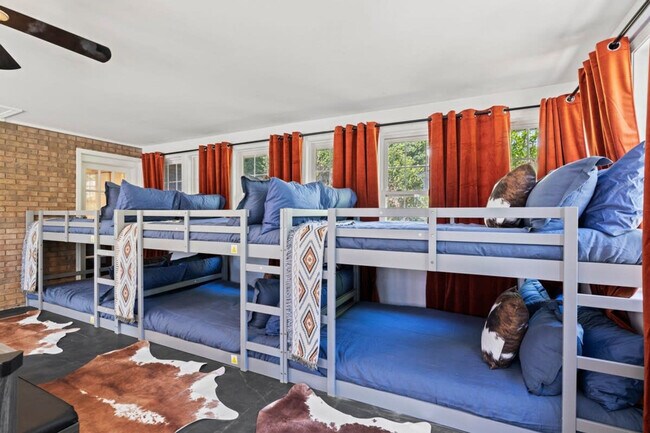 Building Photo - 75 State Rd 1441