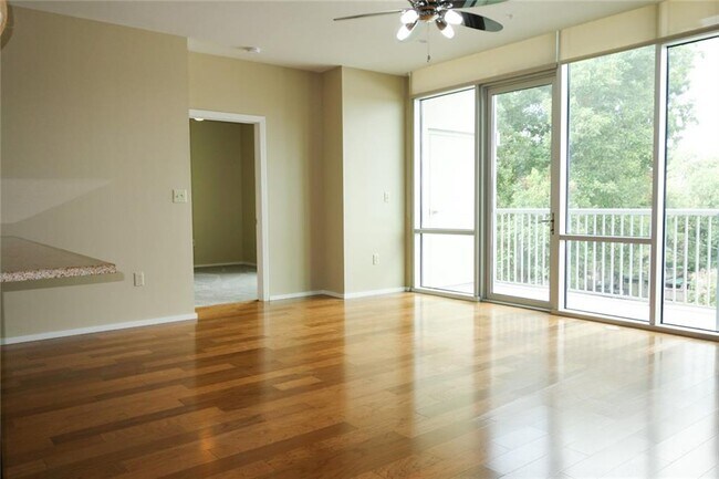 Building Photo - 1600 Barton Springs Rd
