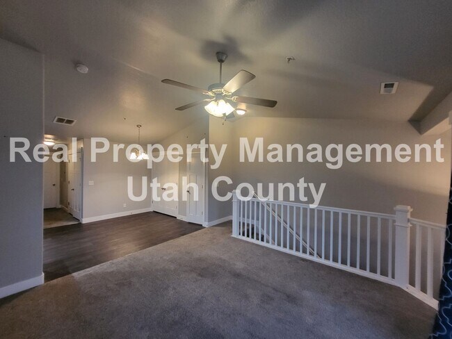 Building Photo - Pet Friendly Springville Condo