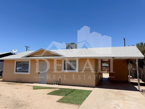 Building Photo - 2232 E Burgess Ln