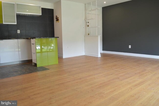 Building Photo - 10026 Fair Wds Dr